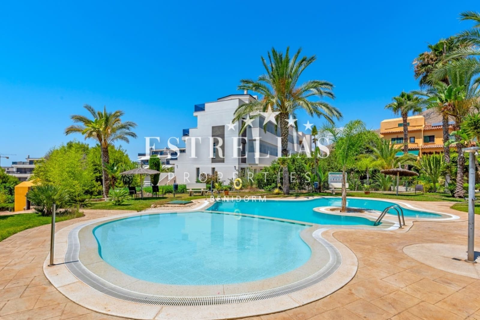 2 soveværelse Rækkehus til salg i Finestrat med swimmingpool garage - € 295.000 (Ref: 9676284)