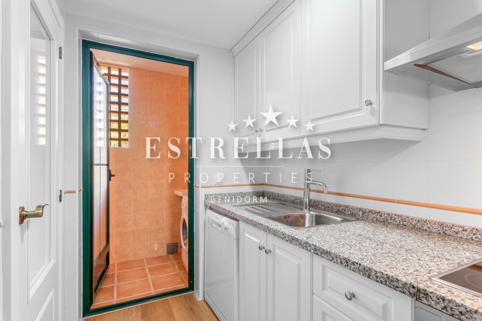 2 soveværelse Rækkehus til salg i Finestrat med swimmingpool garage - € 295.000 (Ref: 9676284)