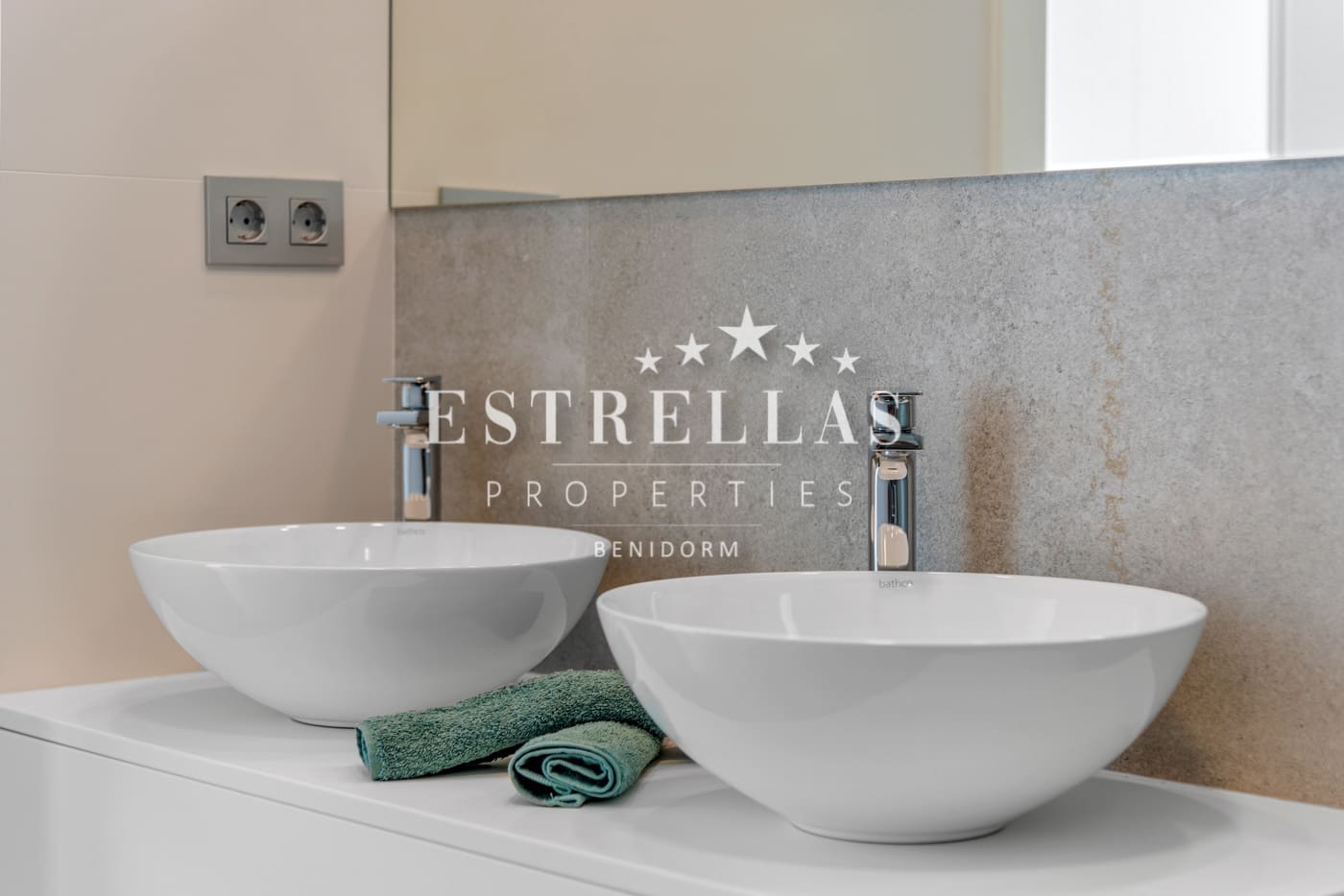 3 quarto Moradia para venda em Finestrat com piscina garagem - 885 000 € (Ref: 9678197)