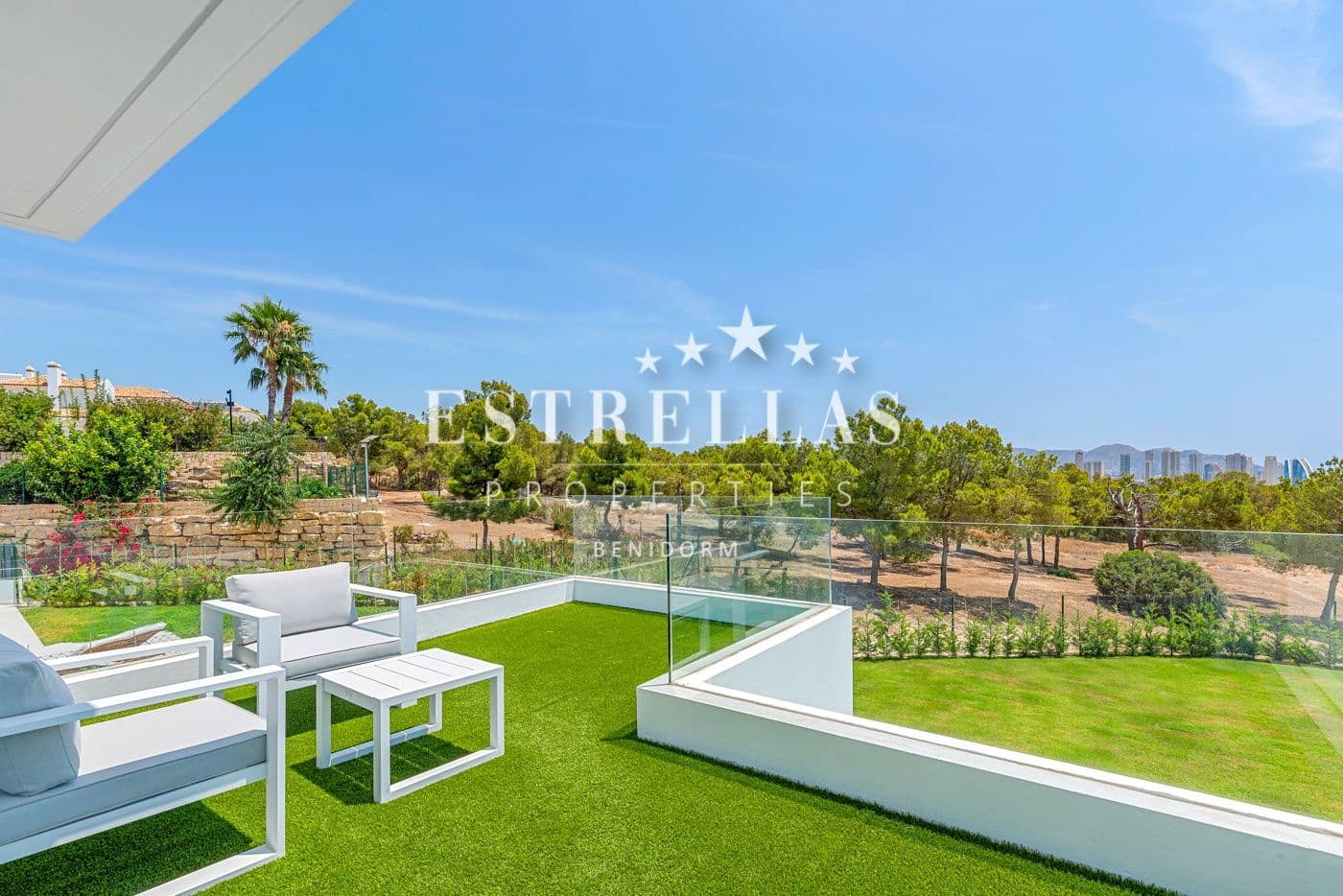 3 quarto Moradia para venda em Finestrat com piscina garagem - 885 000 € (Ref: 9678197)