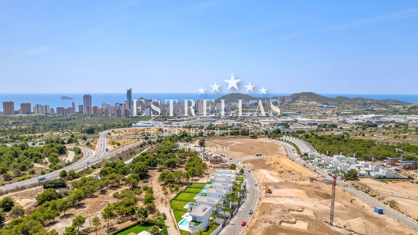 3 quarto Moradia para venda em Finestrat com piscina garagem - 885 000 € (Ref: 9678197)