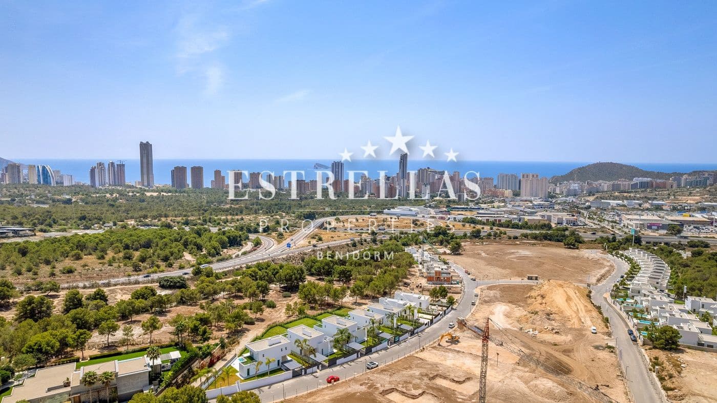 3 quarto Moradia para venda em Finestrat com piscina garagem - 885 000 € (Ref: 9678197)