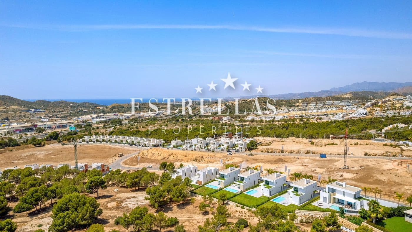 3 quarto Moradia para venda em Finestrat com piscina garagem - 885 000 € (Ref: 9678197)