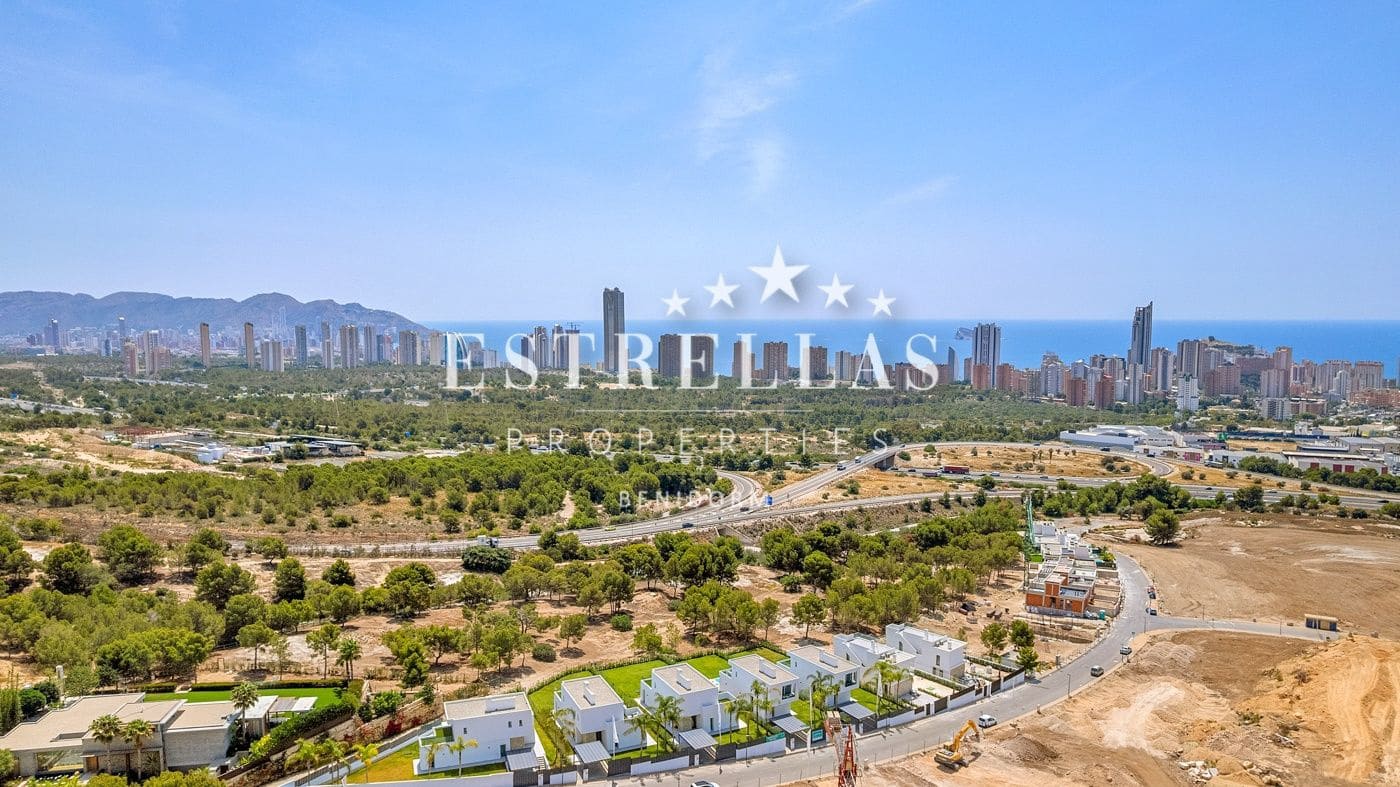 3 quarto Moradia para venda em Finestrat com piscina garagem - 885 000 € (Ref: 9678197)