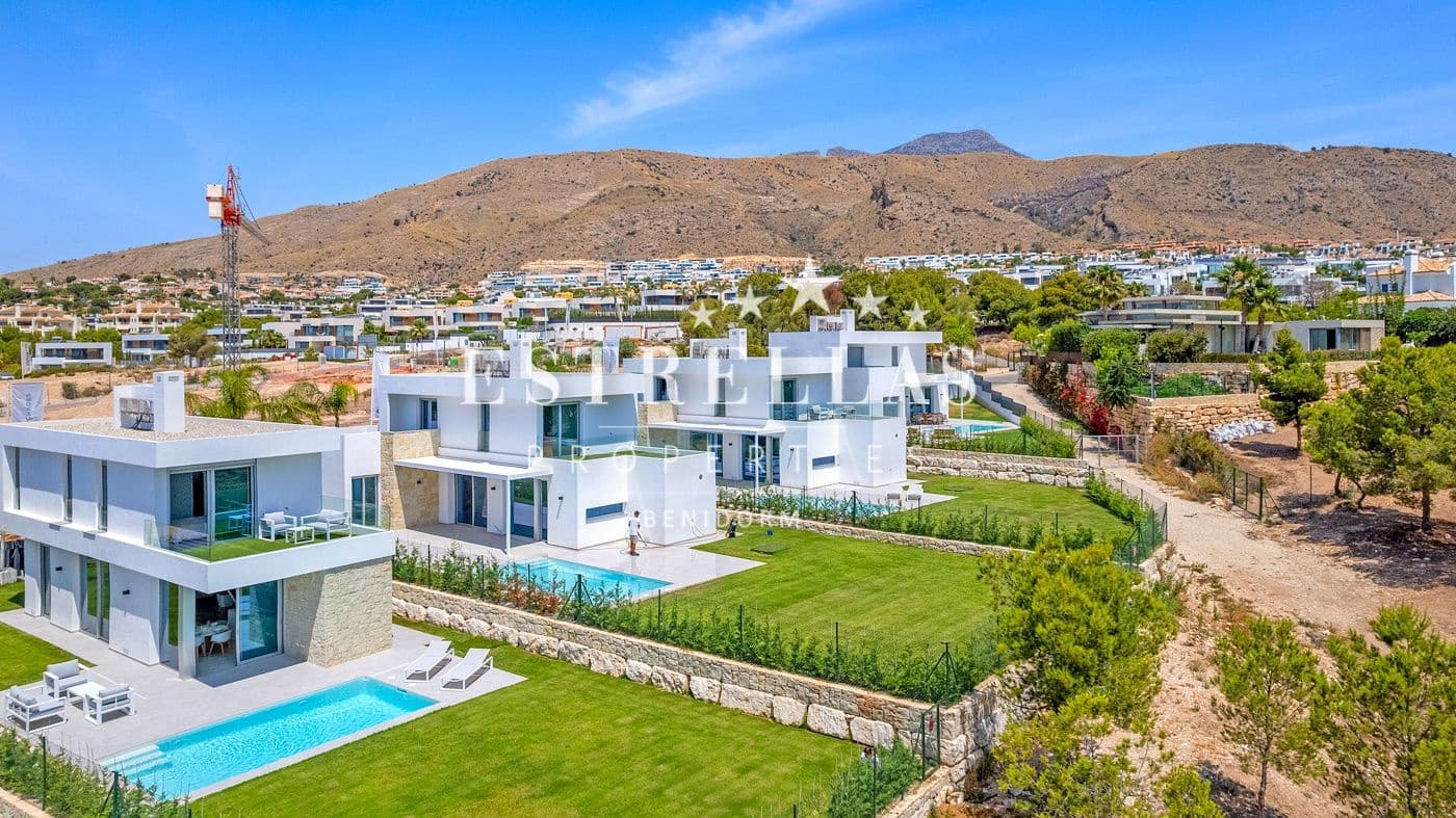 3 quarto Moradia para venda em Finestrat com piscina garagem - 885 000 € (Ref: 9678197)