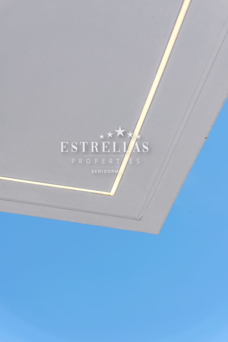 3 chambre Villa/Maison à vendre à Finestrat avec piscine garage - 735 000 € (Ref: 9678198)