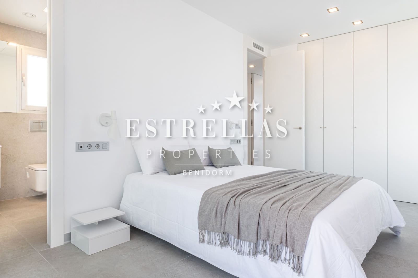 3 chambre Villa/Maison à vendre à Finestrat avec piscine garage - 735 000 € (Ref: 9678198)