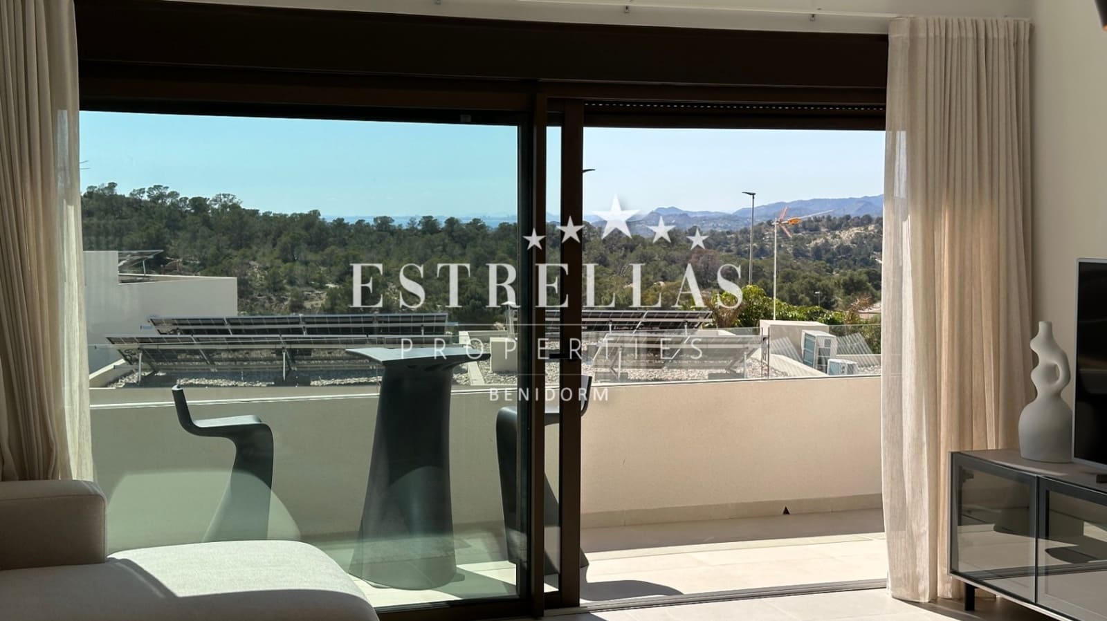 4 sypialnia Willa na sprzedaż w Finestrat z basenem garażem - 799 950 € (Ref: 9714088)