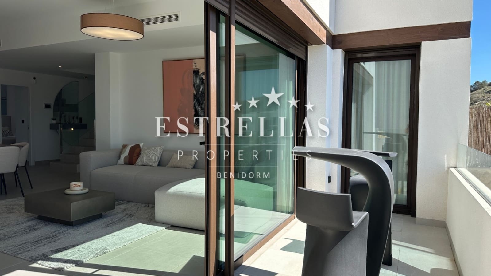 4 sypialnia Willa na sprzedaż w Finestrat z basenem garażem - 799 950 € (Ref: 9714088)