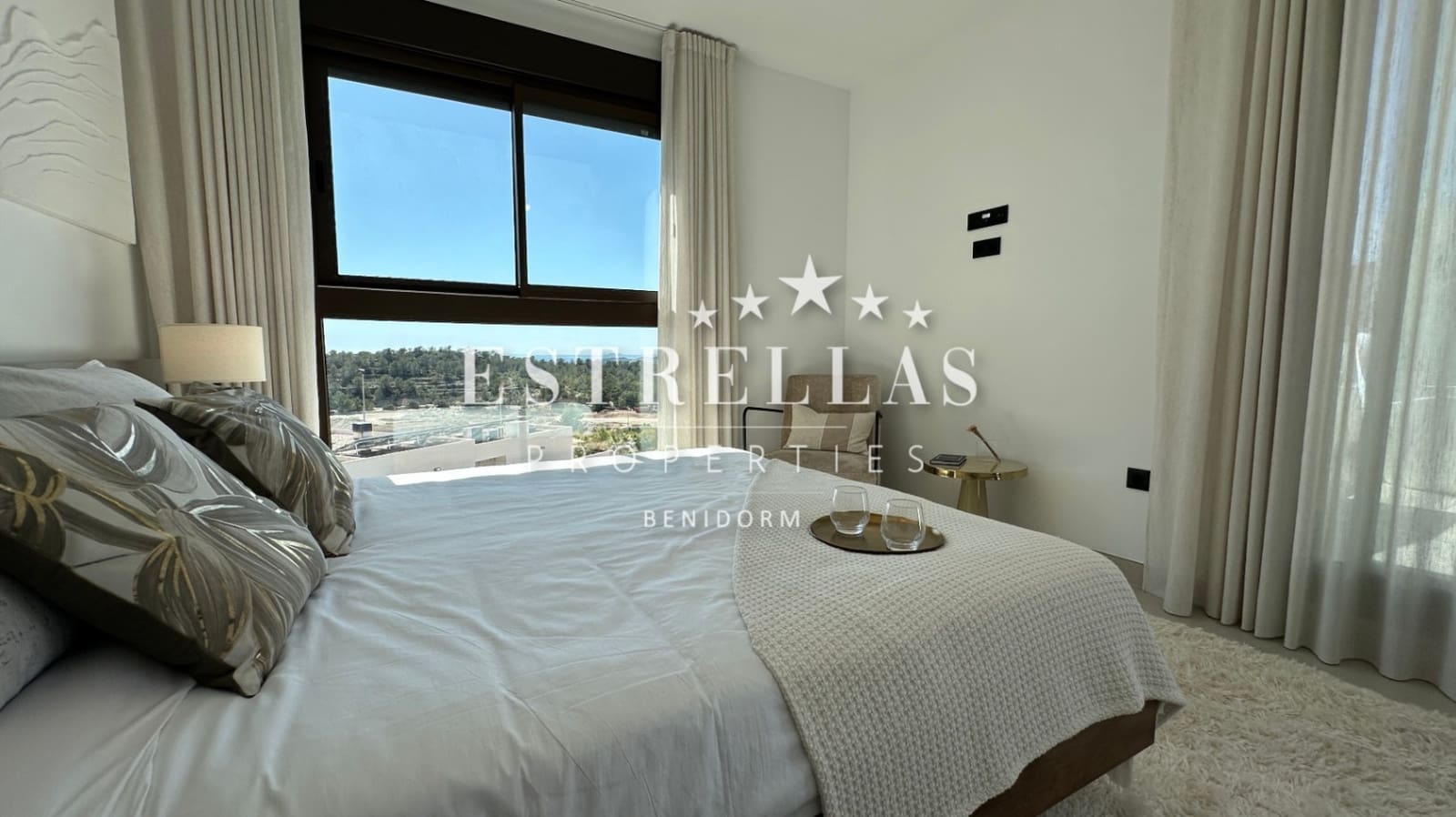 4 sypialnia Willa na sprzedaż w Finestrat z basenem garażem - 799 950 € (Ref: 9714088)