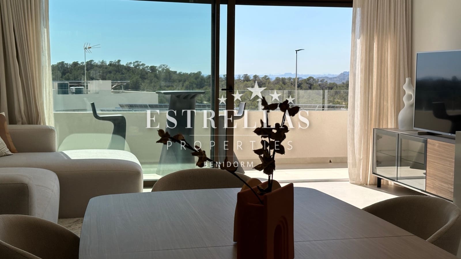 4 sypialnia Willa na sprzedaż w Finestrat z basenem garażem - 799 950 € (Ref: 9714088)