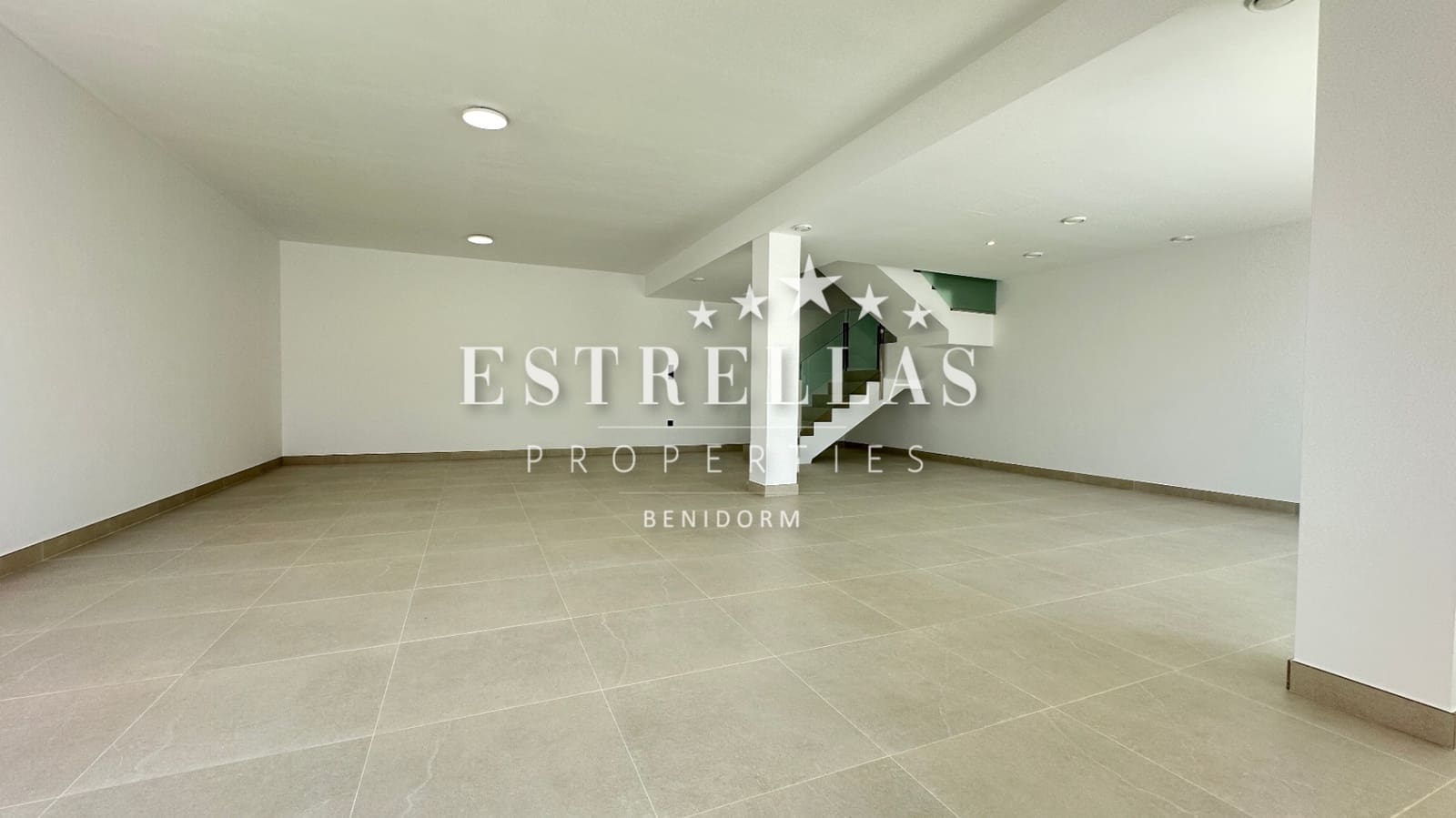 4 sypialnia Willa na sprzedaż w Finestrat z basenem garażem - 799 950 € (Ref: 9714088)