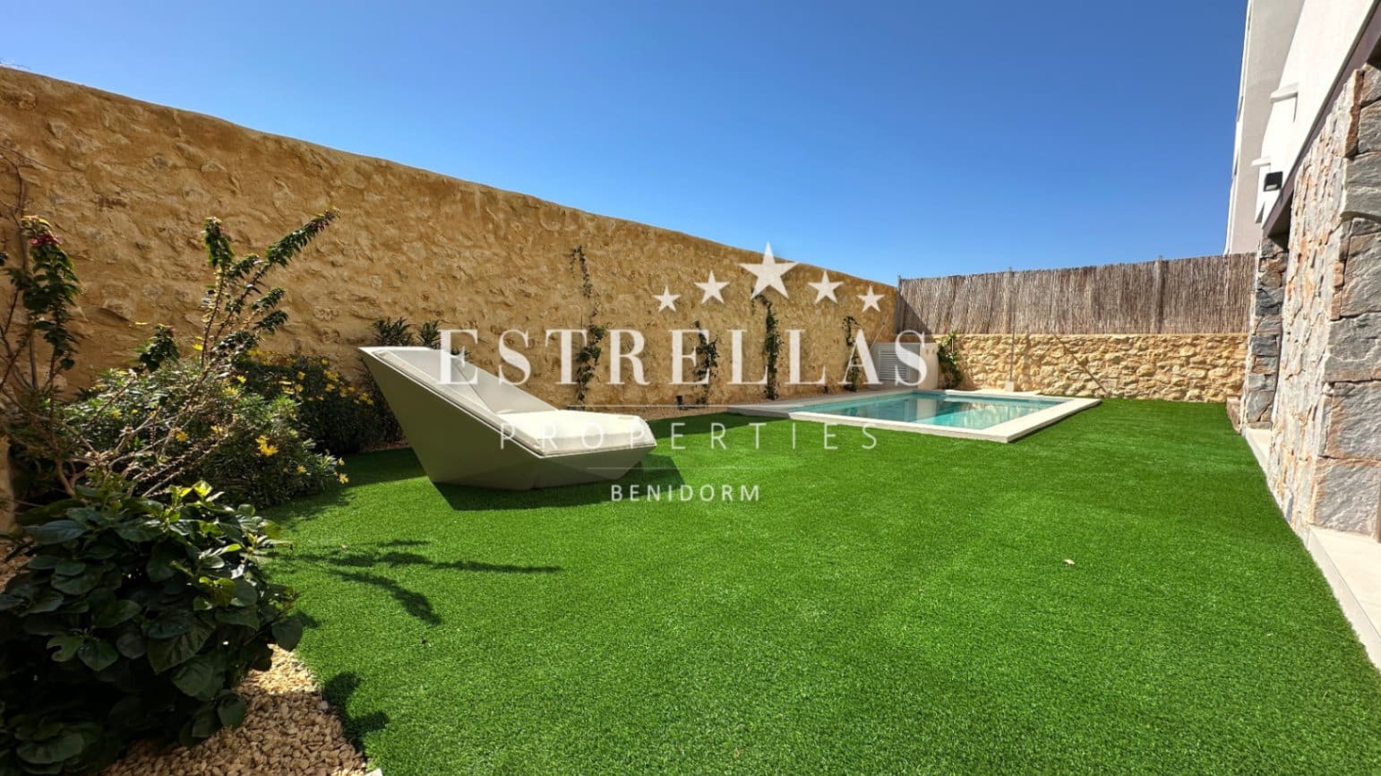 4 sypialnia Willa na sprzedaż w Finestrat z basenem garażem - 799 950 € (Ref: 9714088)