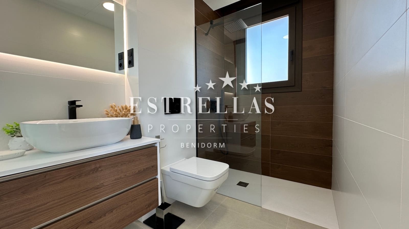 4 sypialnia Willa na sprzedaż w Finestrat z basenem garażem - 799 950 € (Ref: 9714088)