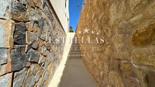 Chalet de 4 habitaciones en Balcón de Finestrat - Terra Marina, Finestrat en venta con piscina garaje - 799.950 € (Ref: 9714088)