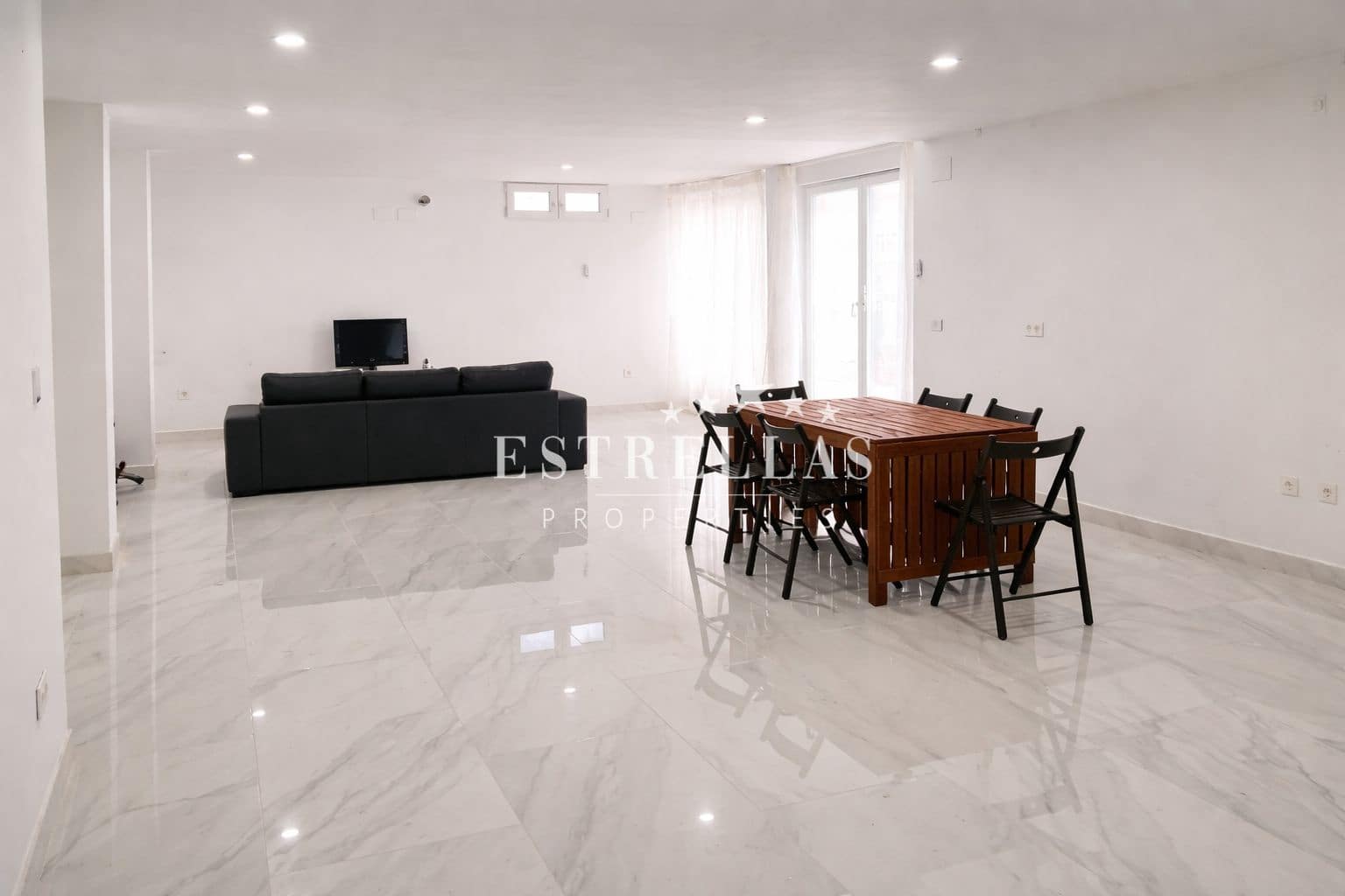 3 slaapkamer Villa te koop in La Nucia met zwembad garage - € 580.000 (Ref: 9715366)