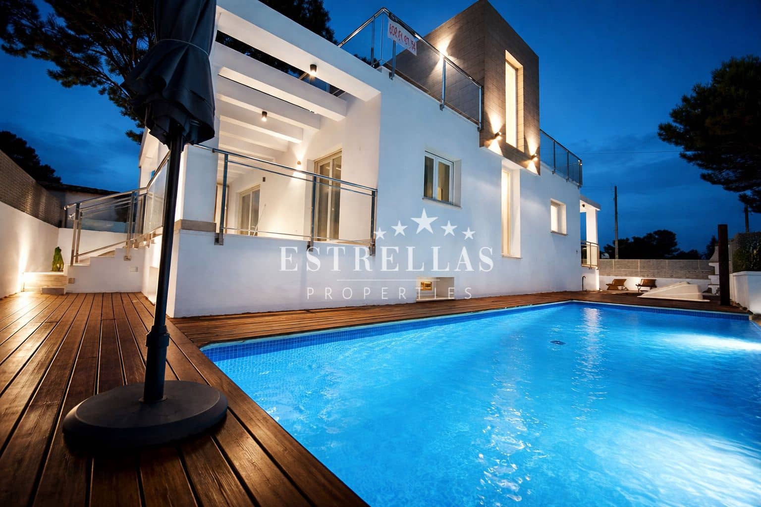 3 slaapkamer Villa te koop in La Nucia met zwembad garage - € 580.000 (Ref: 9715366)