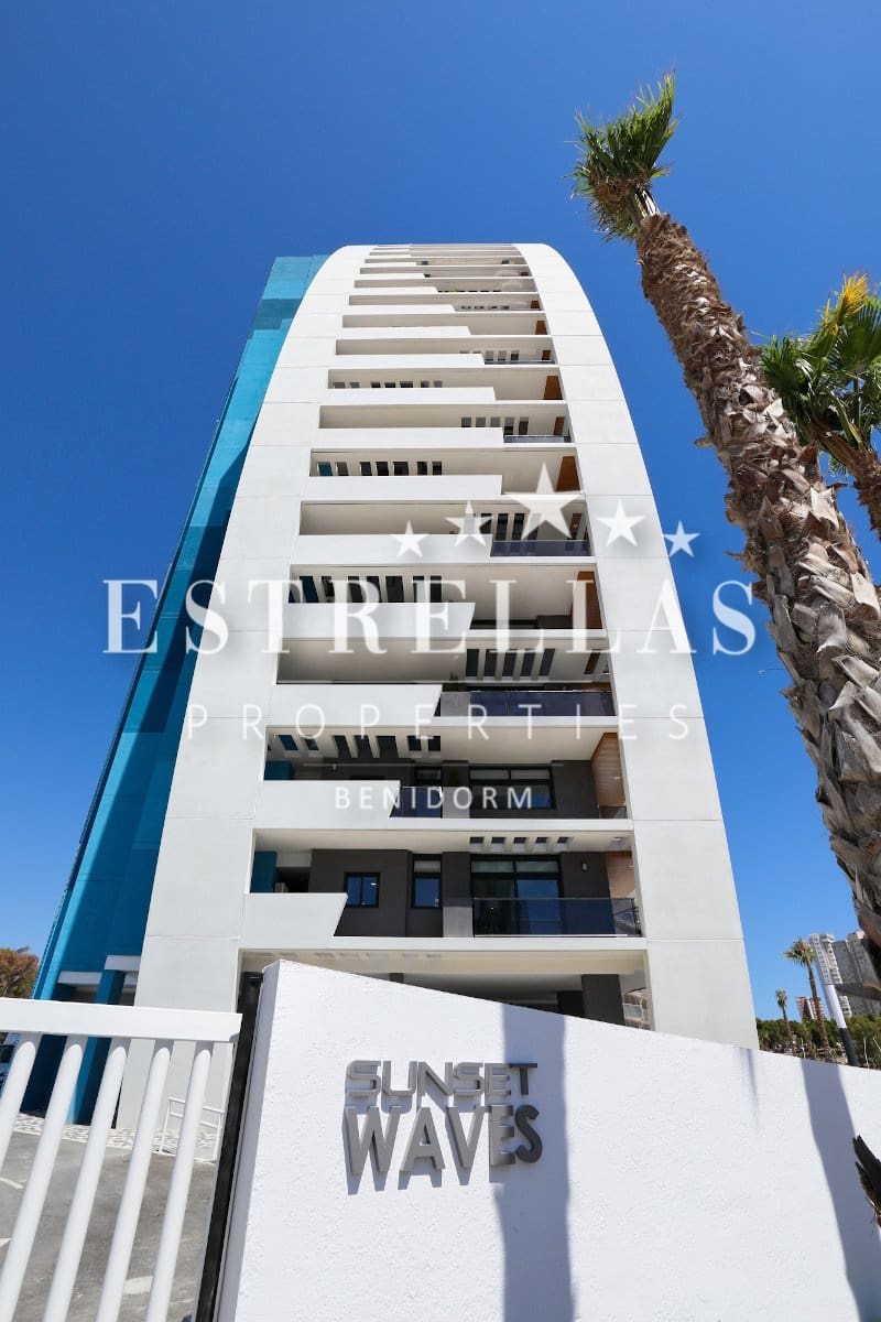 3 bedroom Apartment for sale in Benidorm with pool garage - € 700,000 (Ref: 9716673)