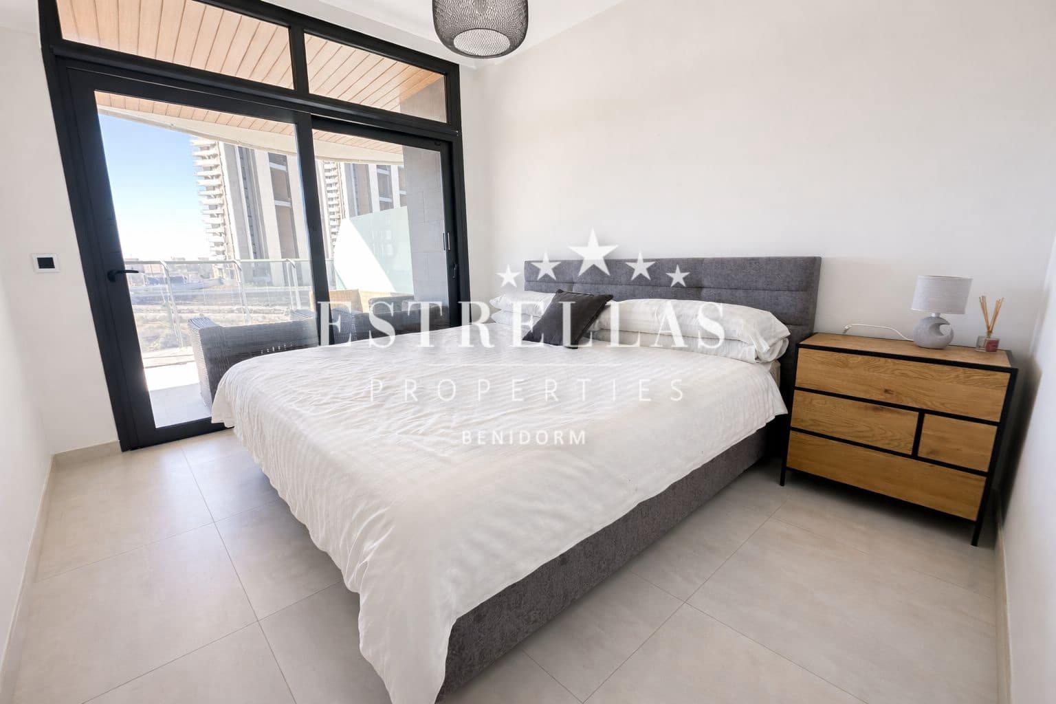 3 bedroom Apartment for sale in Benidorm with pool garage - € 700,000 (Ref: 9716673)
