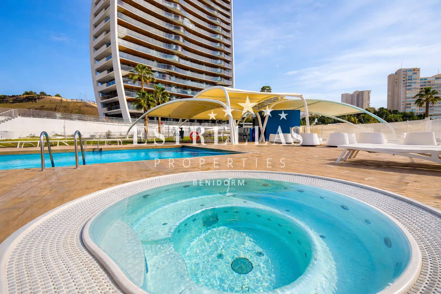 3 bedroom Apartment for sale in Benidorm with pool garage - € 700,000 (Ref: 9716673)