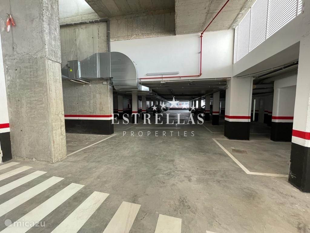 Apartamento de 2 habitaciones en Finestrat en venta con piscina garaje - 375.000 € (Ref: 9765287)