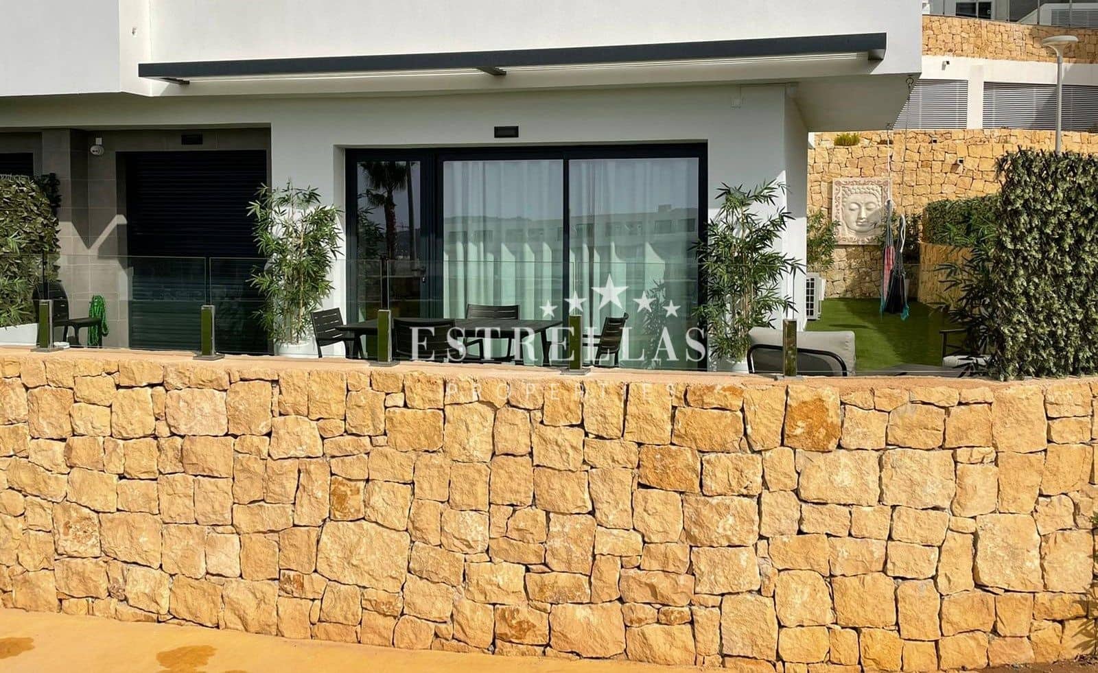 Apartamento de 2 habitaciones en Finestrat en venta con piscina garaje - 375.000 € (Ref: 9765287)