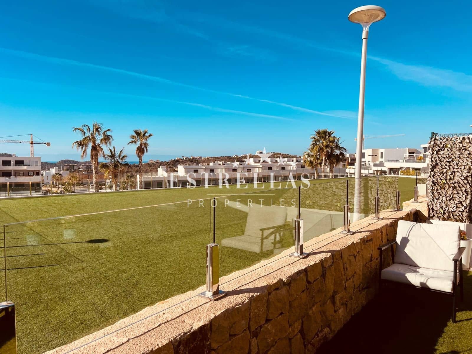 Apartamento de 2 habitaciones en Finestrat en venta con piscina garaje - 375.000 € (Ref: 9765287)