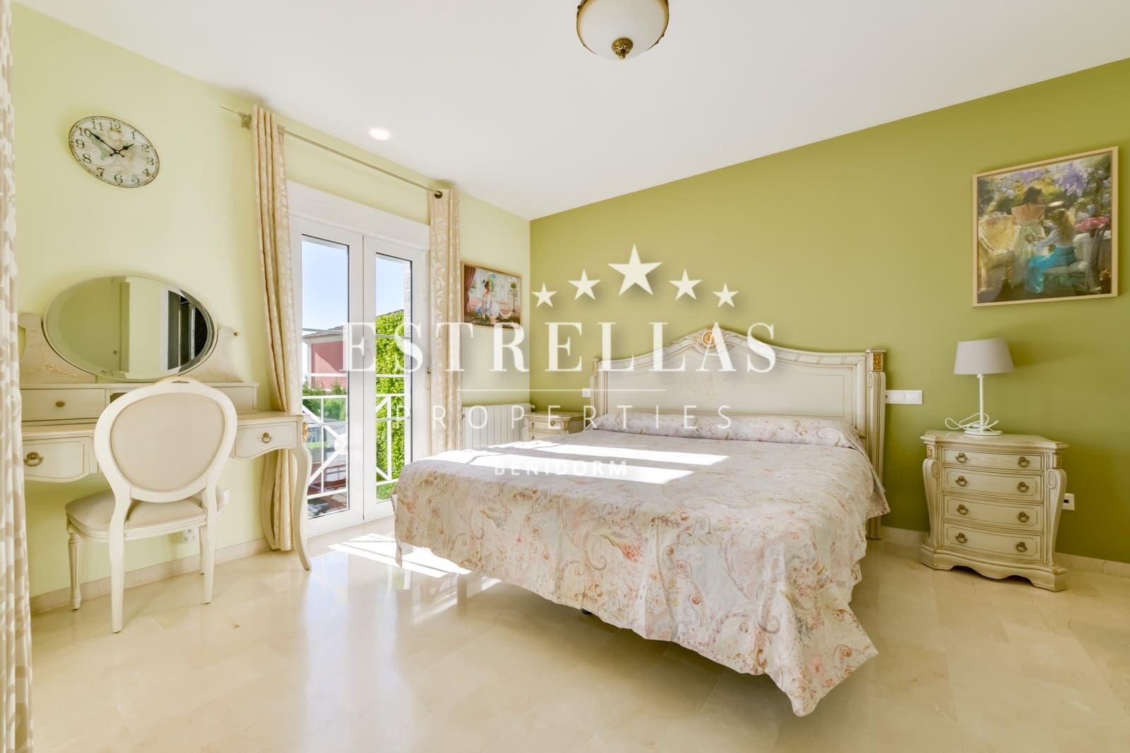 4 bedroom Villa for sale in Finestrat with pool garage - € 950,000 (Ref: 9770984)