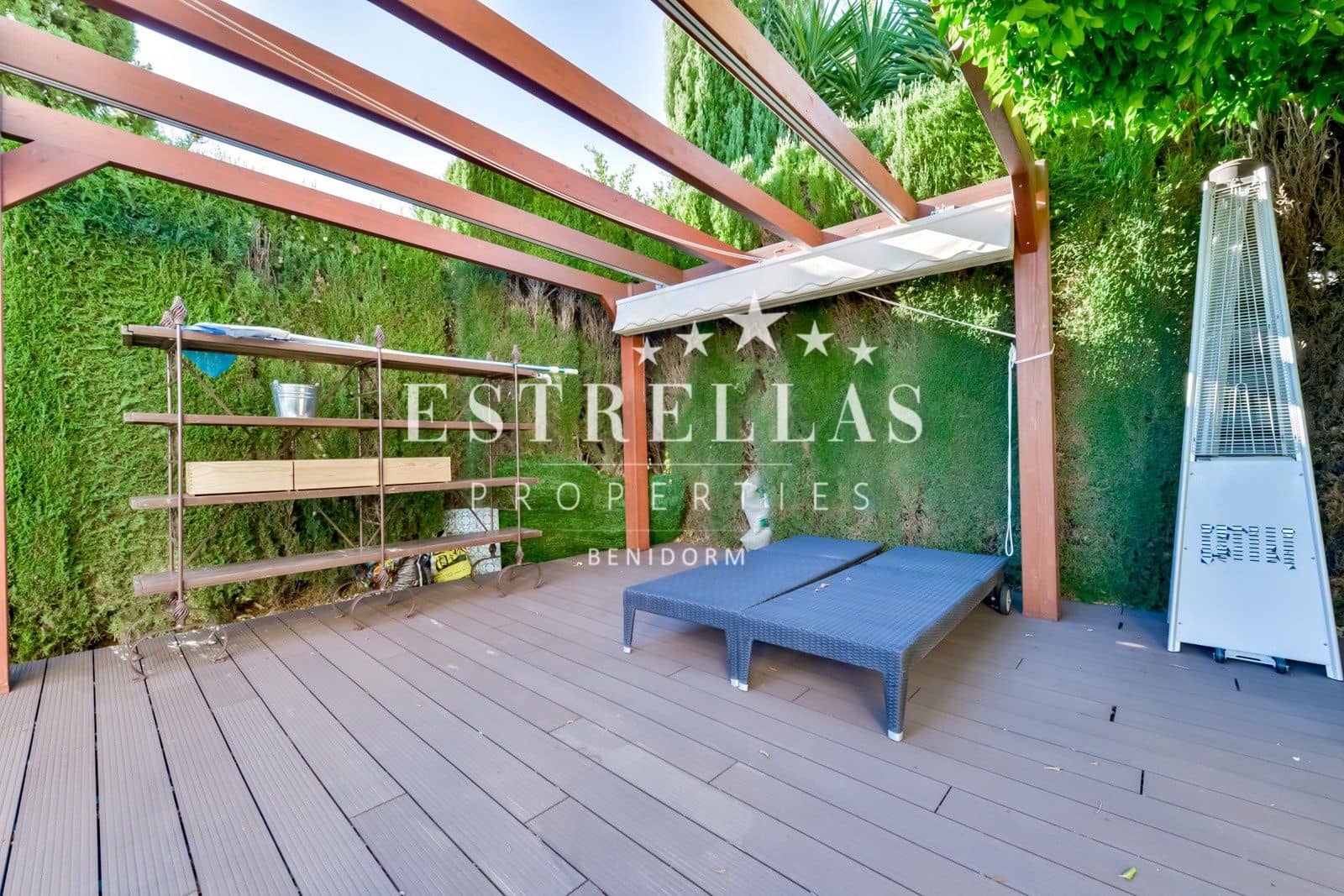 4 bedroom Villa for sale in Finestrat with pool garage - € 950,000 (Ref: 9770984)