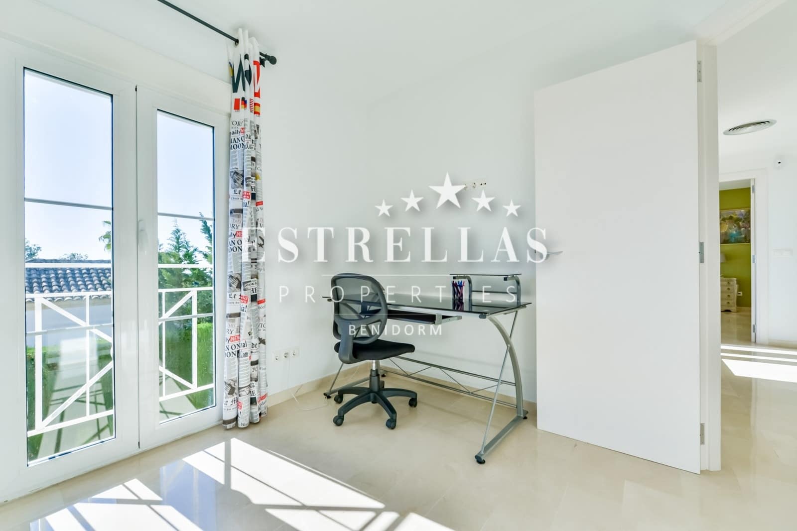 4 bedroom Villa for sale in Finestrat with pool garage - € 950,000 (Ref: 9770984)