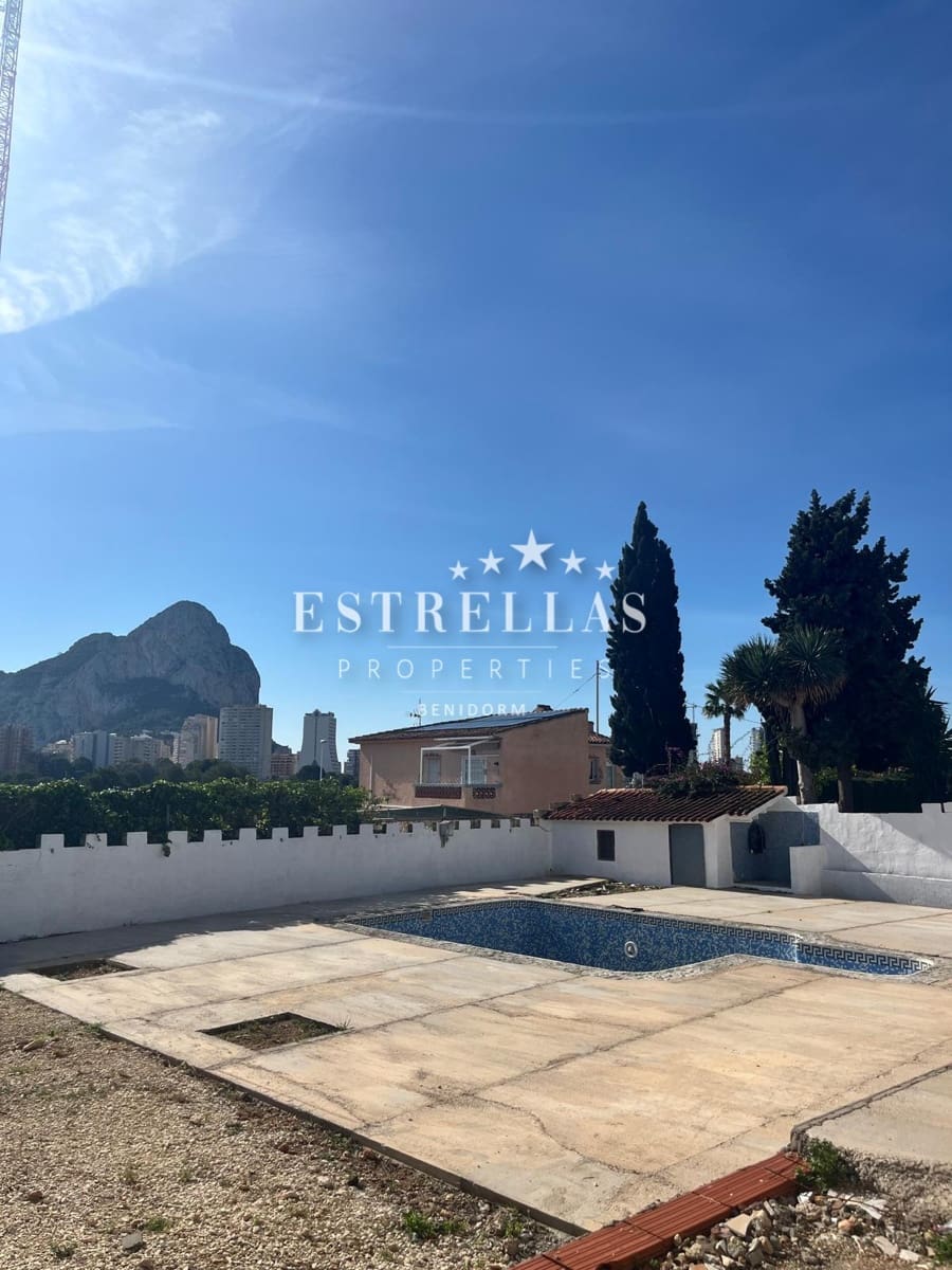 6 sovrum Villa till salu i Calpe / Calp med pool garage - 450 000 € (Ref: 9782140)