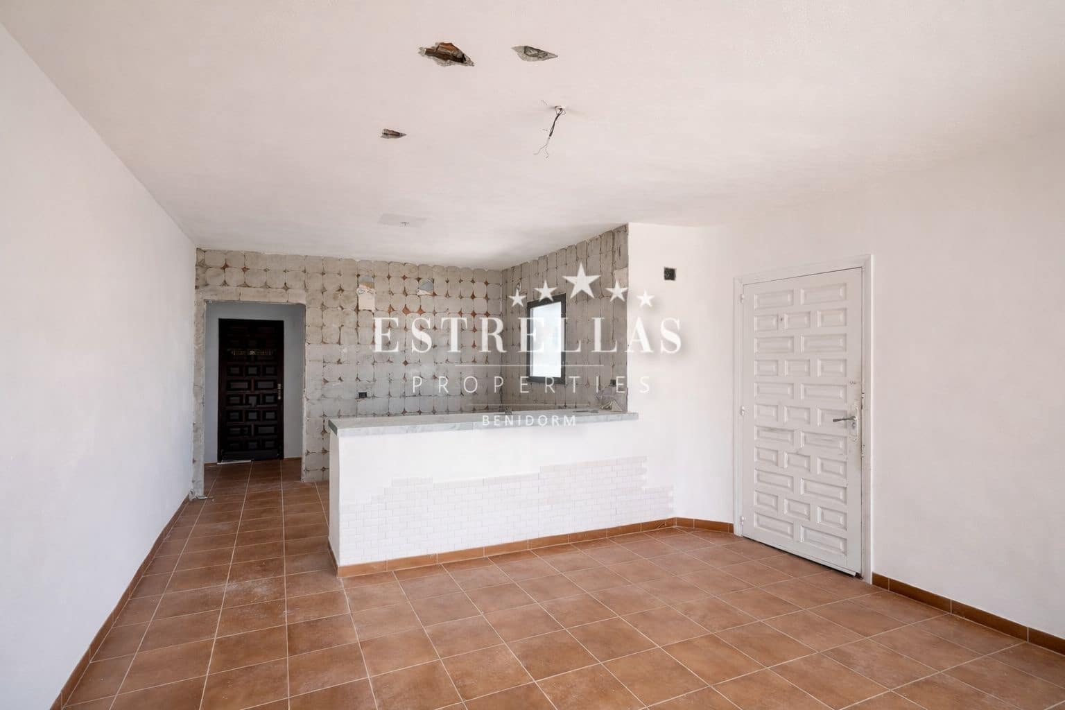 6 sovrum Villa till salu i Calpe / Calp med pool garage - 450 000 € (Ref: 9782140)