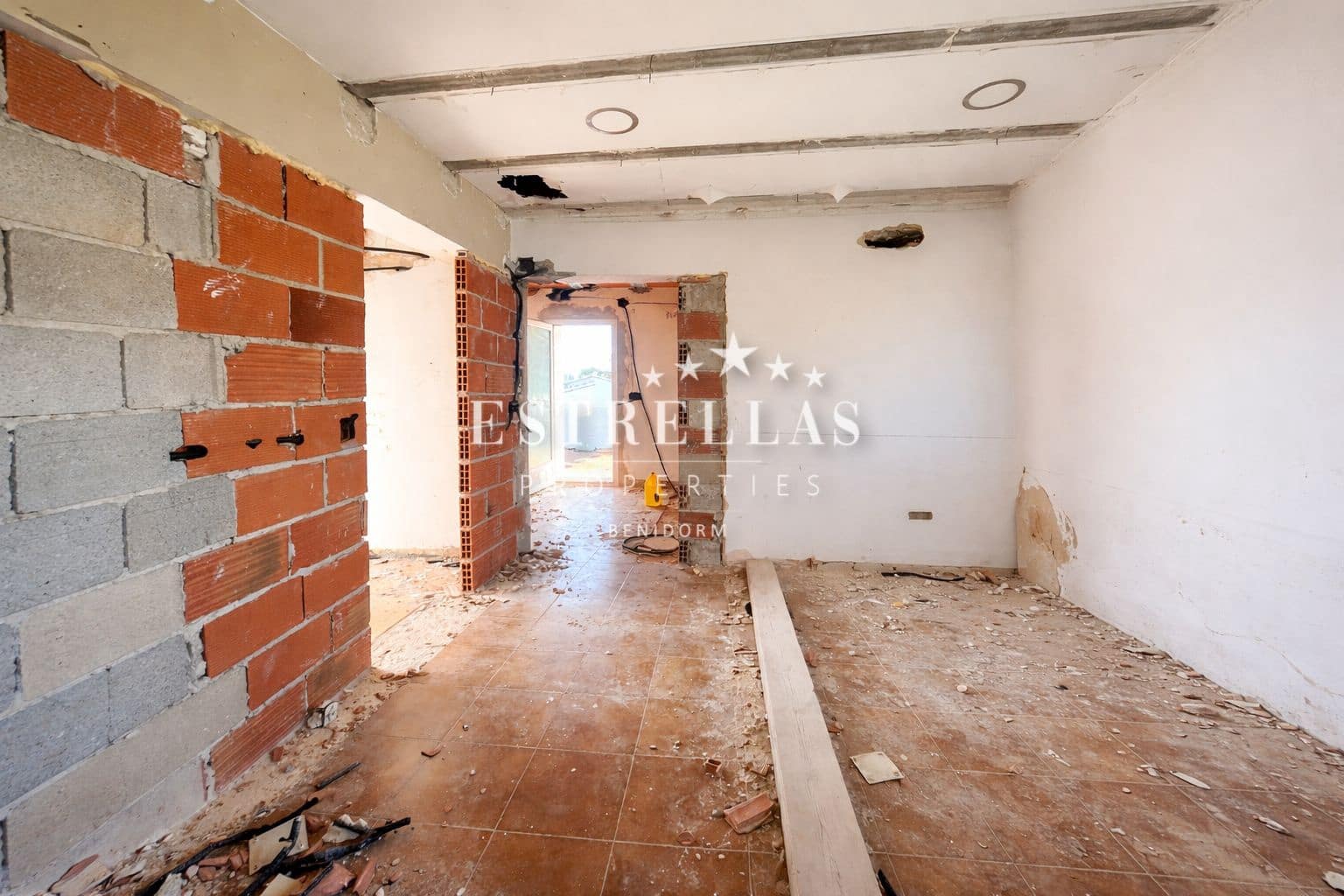 6 sovrum Villa till salu i Calpe / Calp med pool garage - 450 000 € (Ref: 9782140)