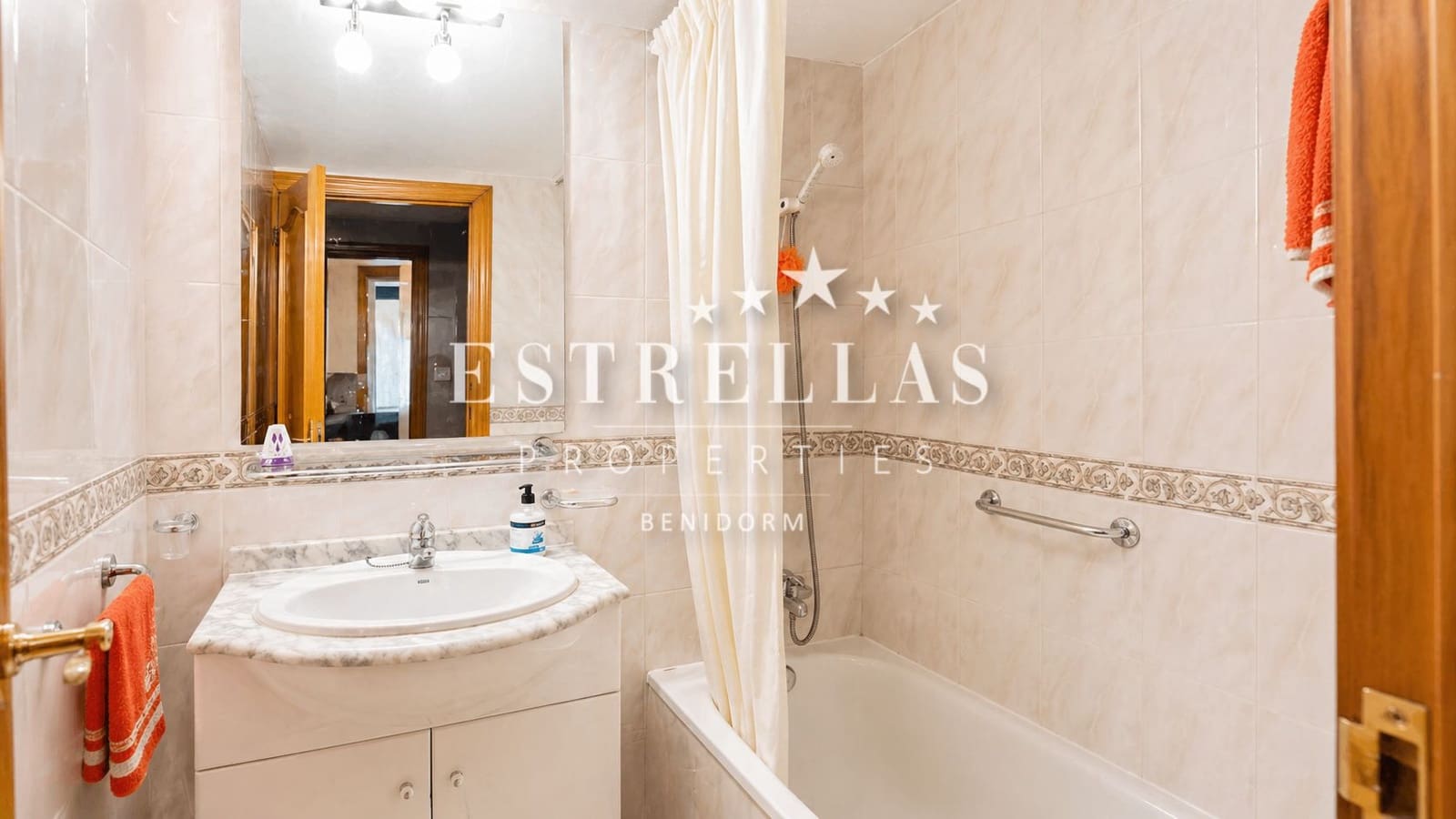 1 bedroom Apartment for sale in Benidorm with pool garage - € 189,000 (Ref: 9802825)