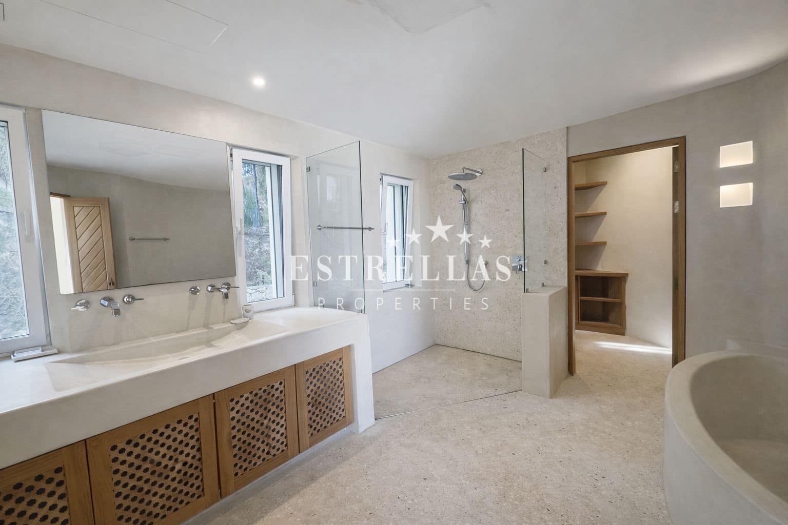 5 sypialnia Willa na sprzedaż w Altea z basenem garażem - 4 200 000 € (Ref: 9802957)