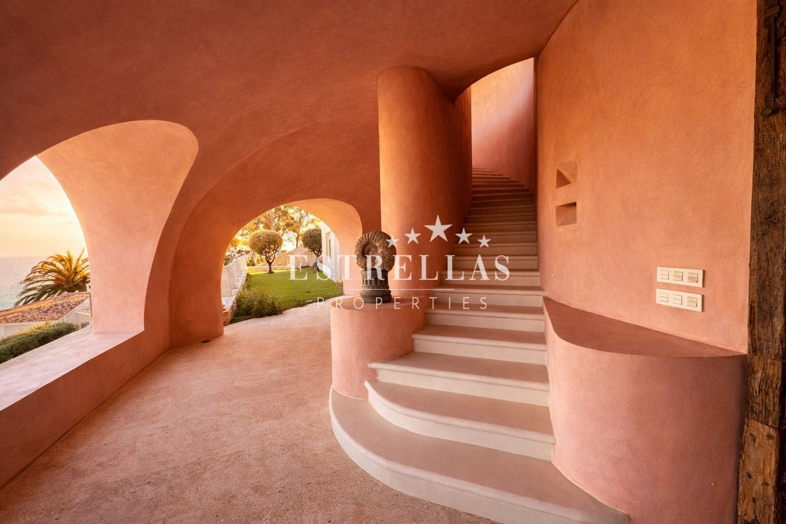 5 sypialnia Willa na sprzedaż w Altea z basenem garażem - 4 200 000 € (Ref: 9802957)