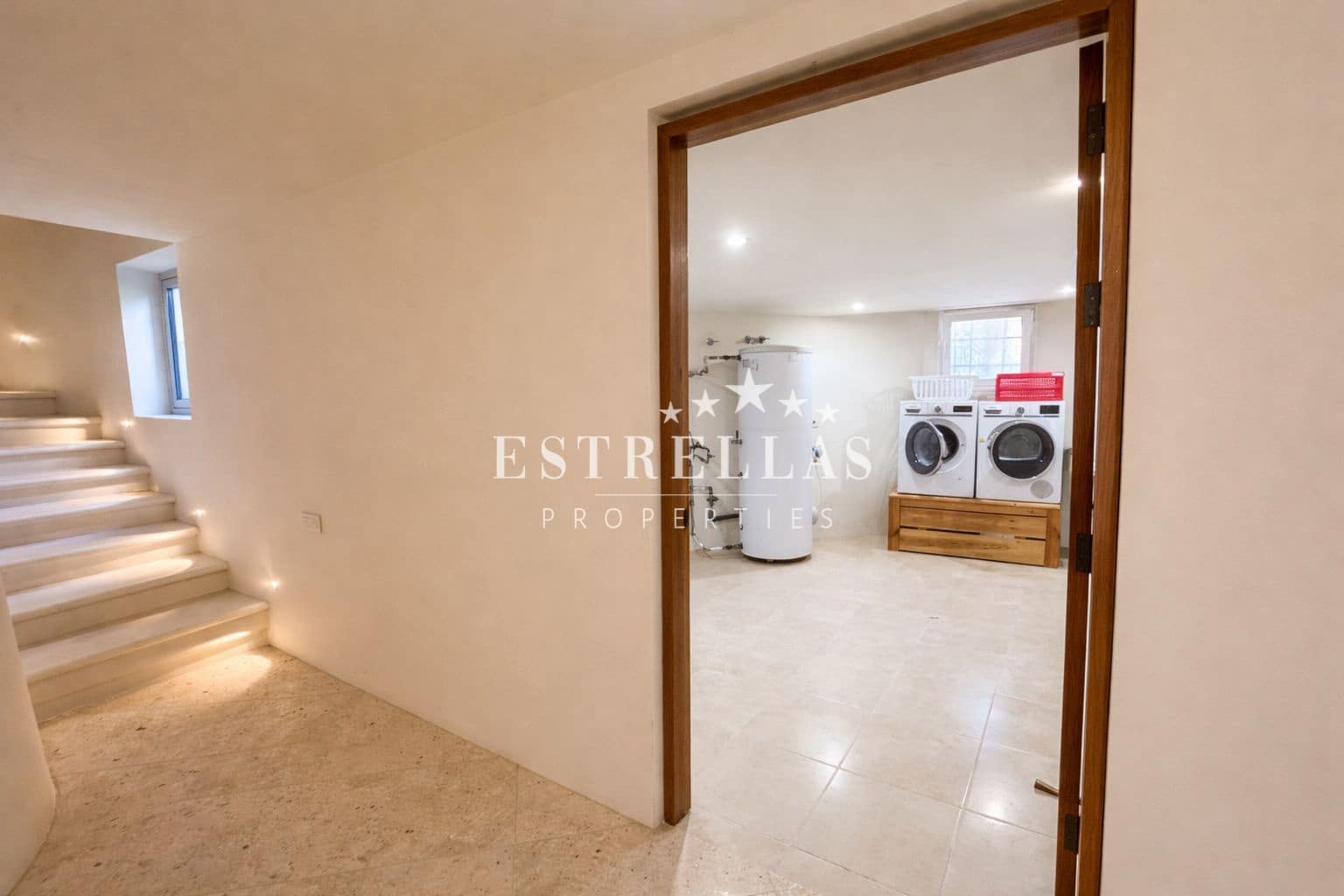 5 sypialnia Willa na sprzedaż w Altea z basenem garażem - 4 200 000 € (Ref: 9802957)