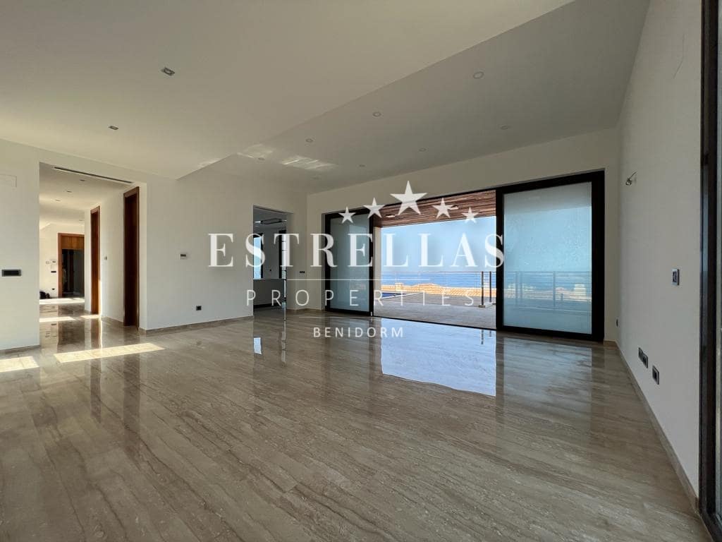 4 soverom Villa til salgs i Benidorm med svømmebasseng garasje - € 2 500 000 (Ref: 9805436)