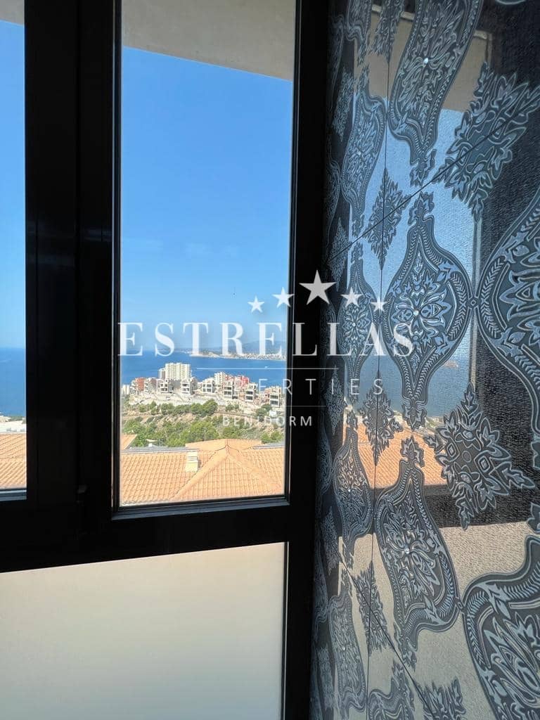 4 soverom Villa til salgs i Benidorm med svømmebasseng garasje - € 2 500 000 (Ref: 9805436)