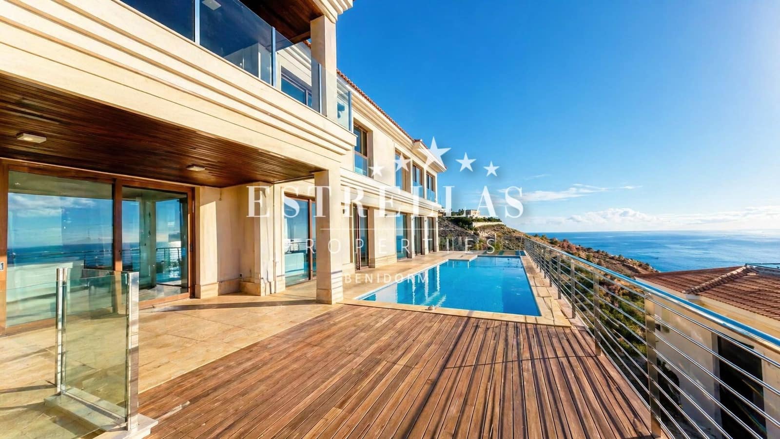 4 soverom Villa til salgs i Benidorm med svømmebasseng garasje - € 2 500 000 (Ref: 9805436)