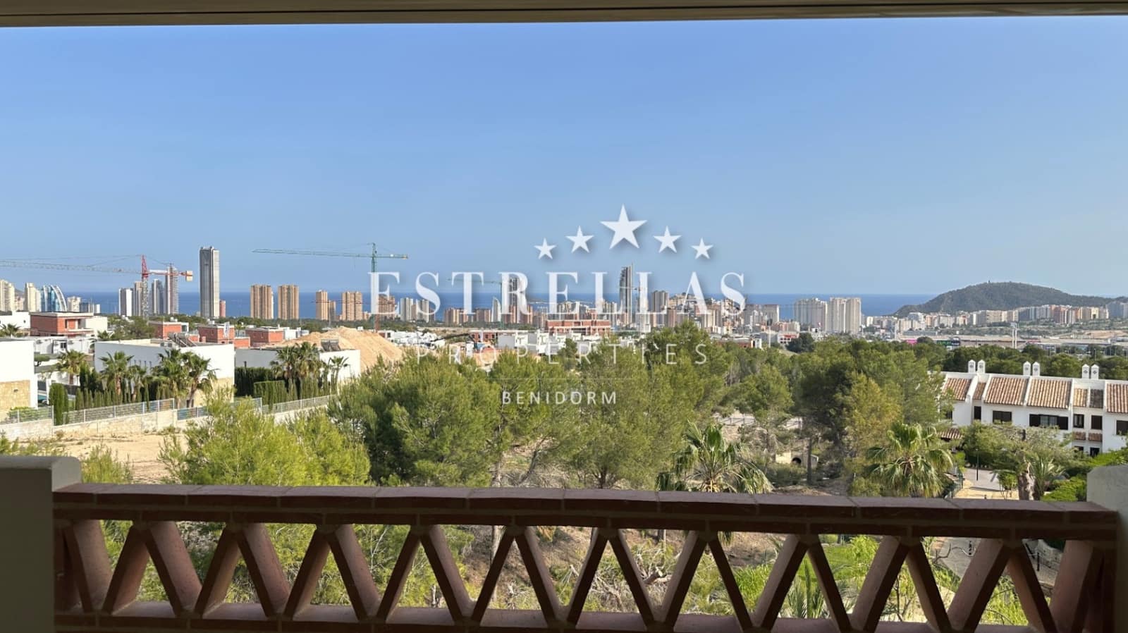 3 camera da letto Attico in vendita in Finestrat con piscina garage - 450.000 € (Rif: 9810409)