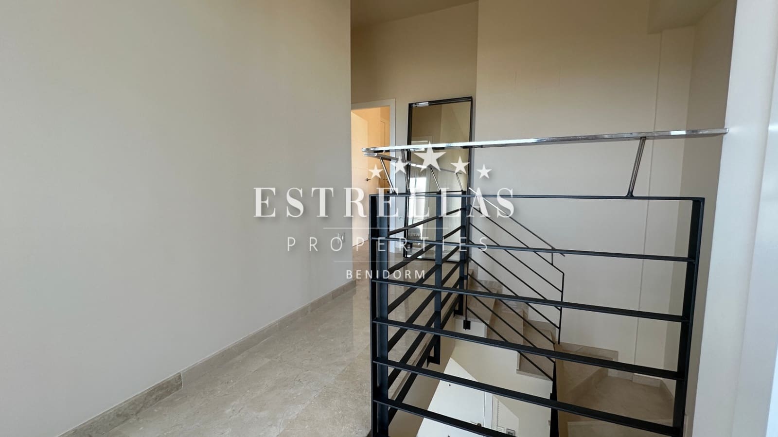 3 camera da letto Attico in vendita in Finestrat con piscina garage - 450.000 € (Rif: 9810409)