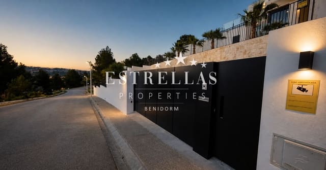 3 sovrum Villa till salu i Cometa - Carrió, Calpe / Calp med pool garage - 1 135 000 € (Ref: 9816398)