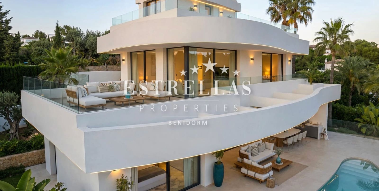 3 makuuhuone Huvila myytävänä paikassa Calpe / Calp mukana uima-altaan 
autotalli - 1 360 000 € (Ref: 9816988)