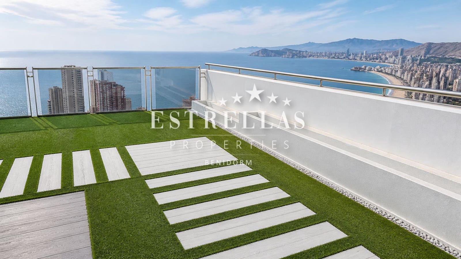 2 soveværelse Penthouse til salg i Benidorm med swimmingpool garage - € 890.000 (Ref: 9821184)