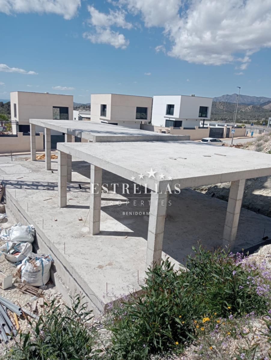 3 soveværelse Villa til salg i Finestrat med swimmingpool garage - € 690.000 (Ref: 9834044)