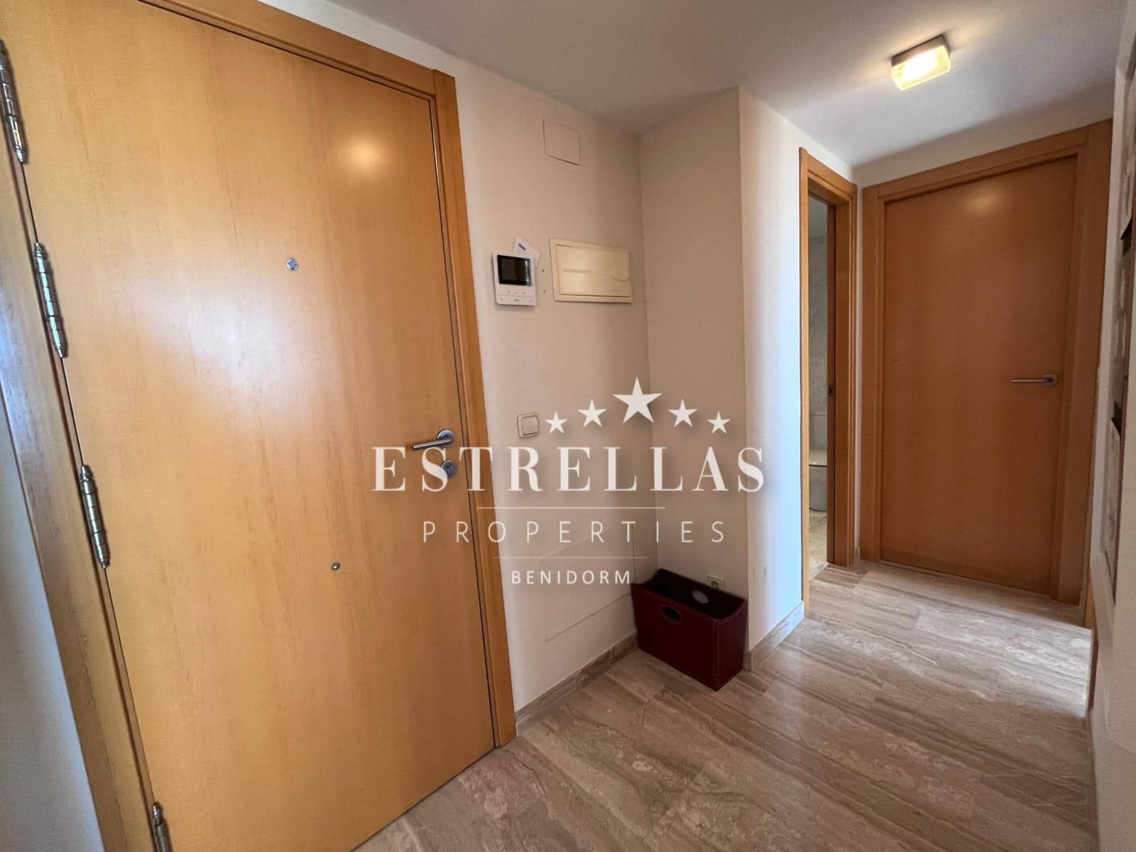 2 bedroom Apartment for sale in Benidorm with pool garage - € 310,000 (Ref: 9841560)