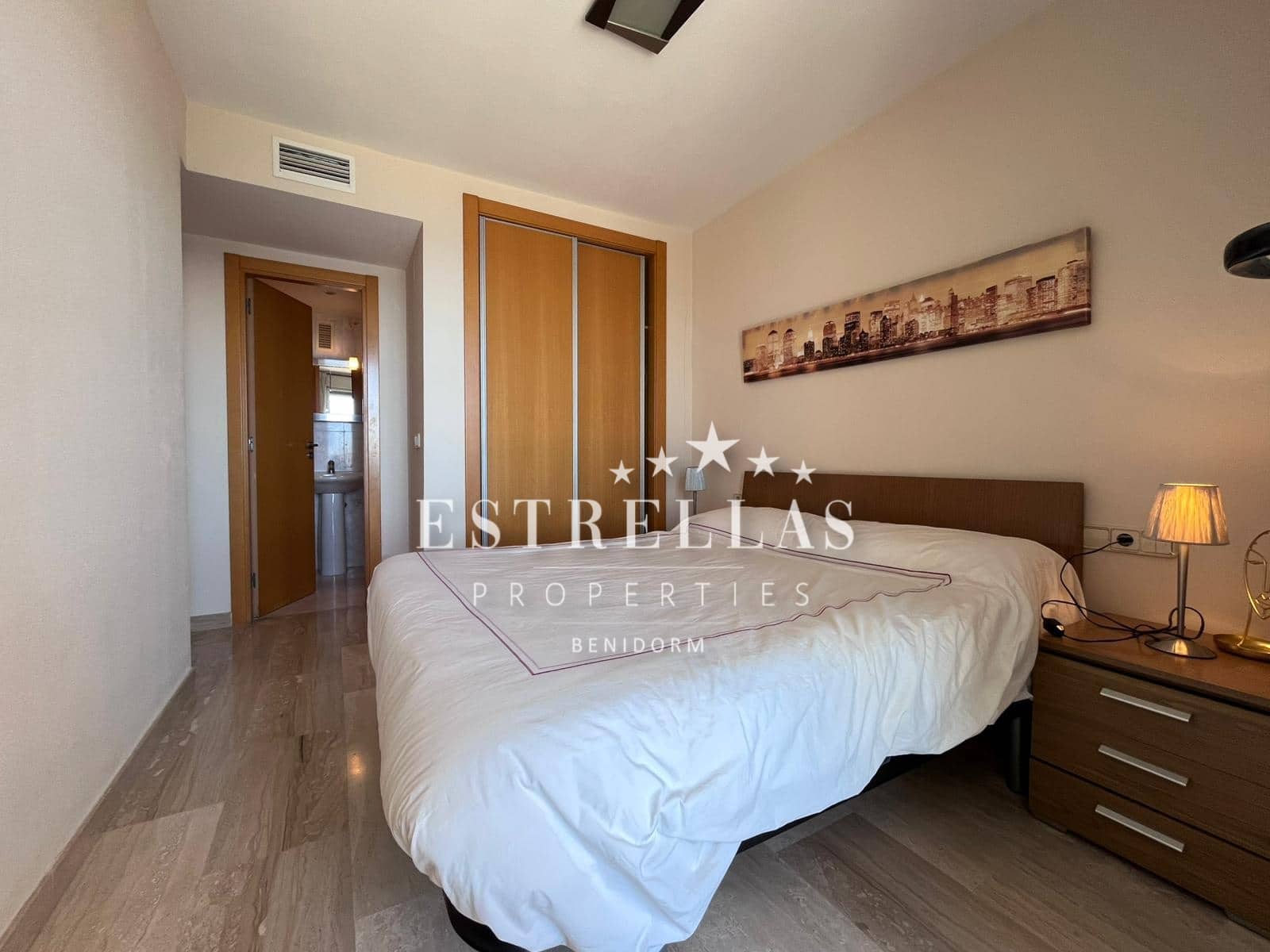 2 bedroom Apartment for sale in Benidorm with pool garage - € 310,000 (Ref: 9841560)