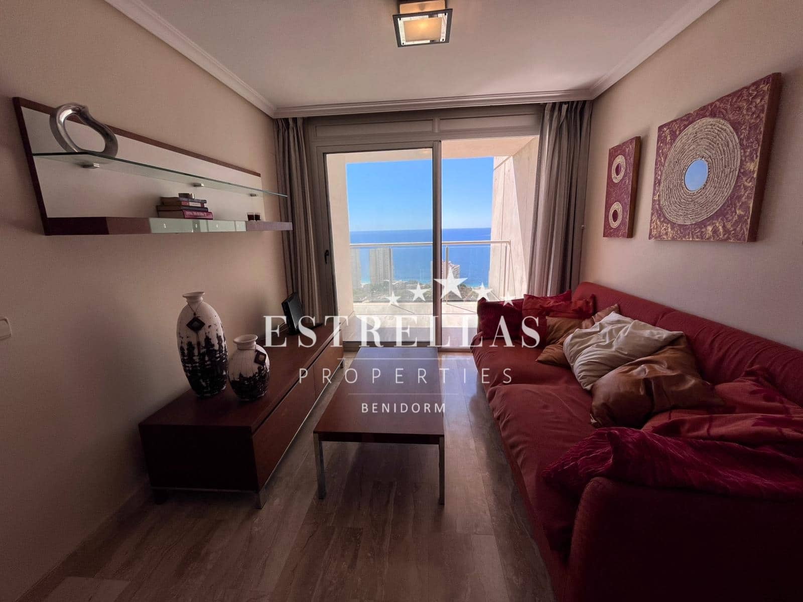 2 bedroom Apartment for sale in Benidorm with pool garage - € 310,000 (Ref: 9841560)