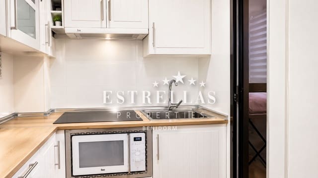 1 soverom Leilighet til salgs i Playa Poniente, Benidorm med svømmebasseng garasje - € 365 000 (Ref: 9848134)